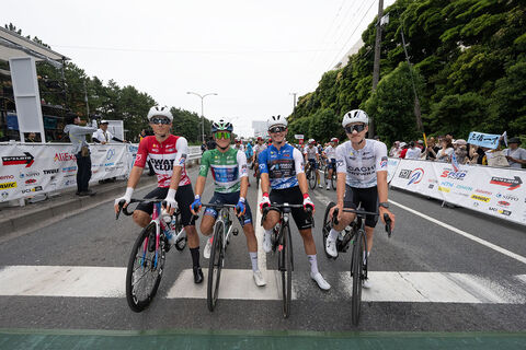 4人のリーダー 4人のリーダー