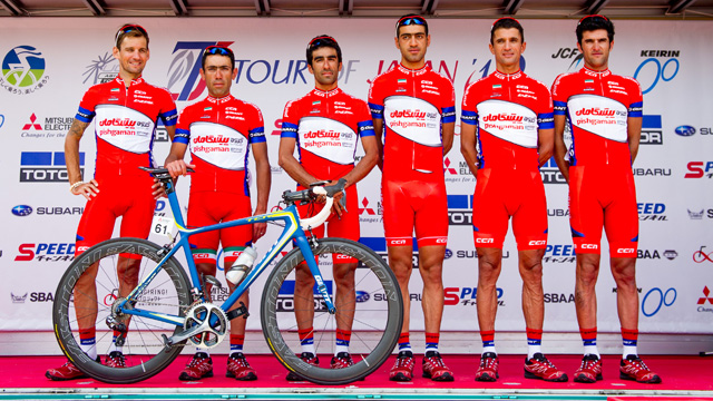 PISHGAMAN GIANT TEAM 100323_08.jpg